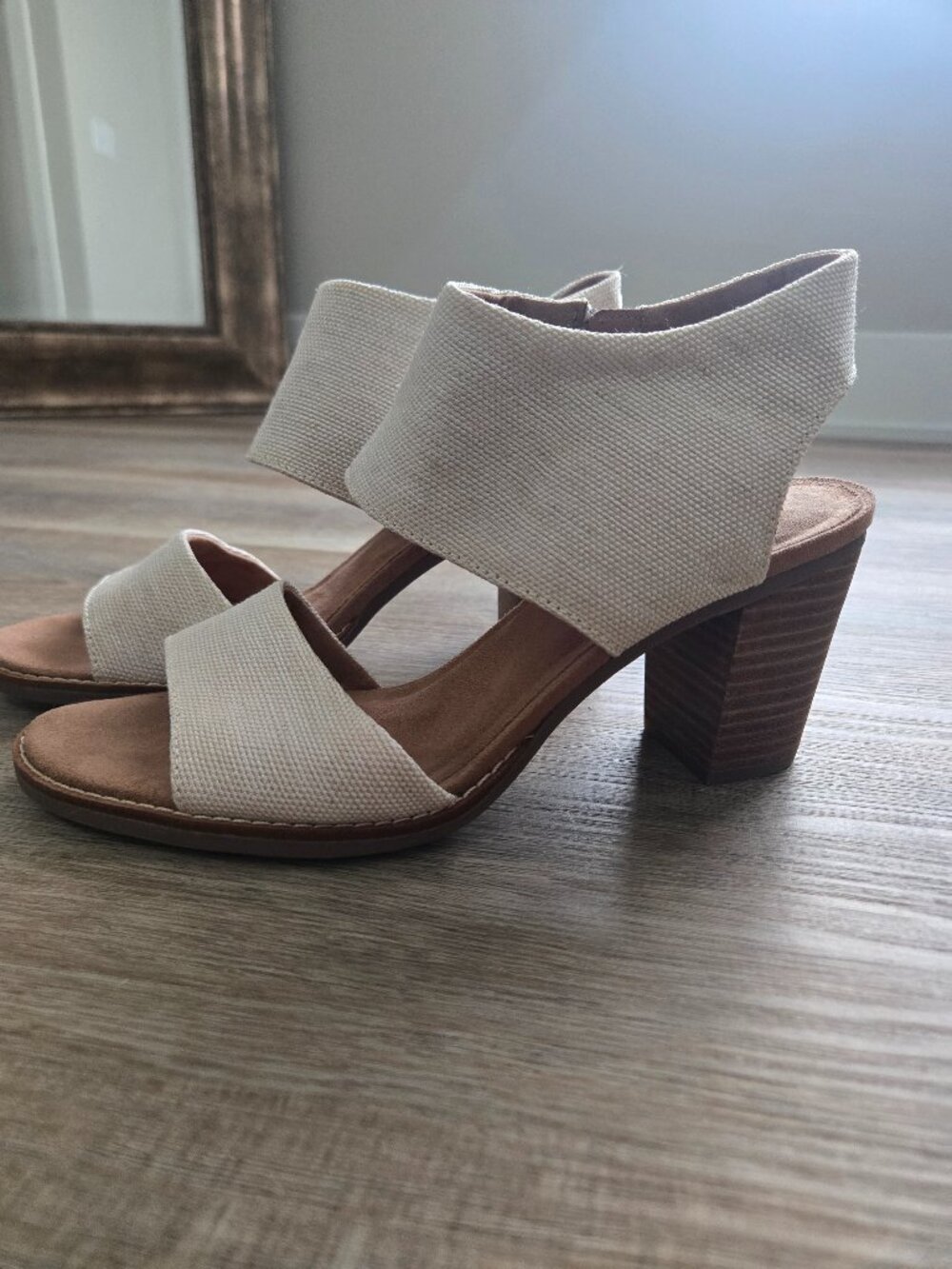 Womens shoes